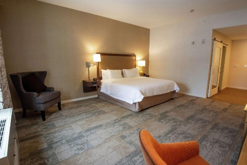 Hampton Inn By Hilton & Suites Manchester, VT image 26