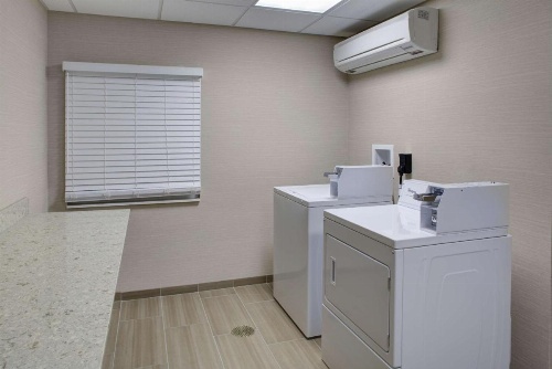 Hampton Inn By Hilton & Suites Manchester, VT image 36